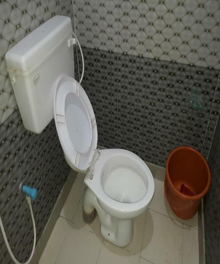 Goroomgo Pranab Sadan Puri Luaran gambar
