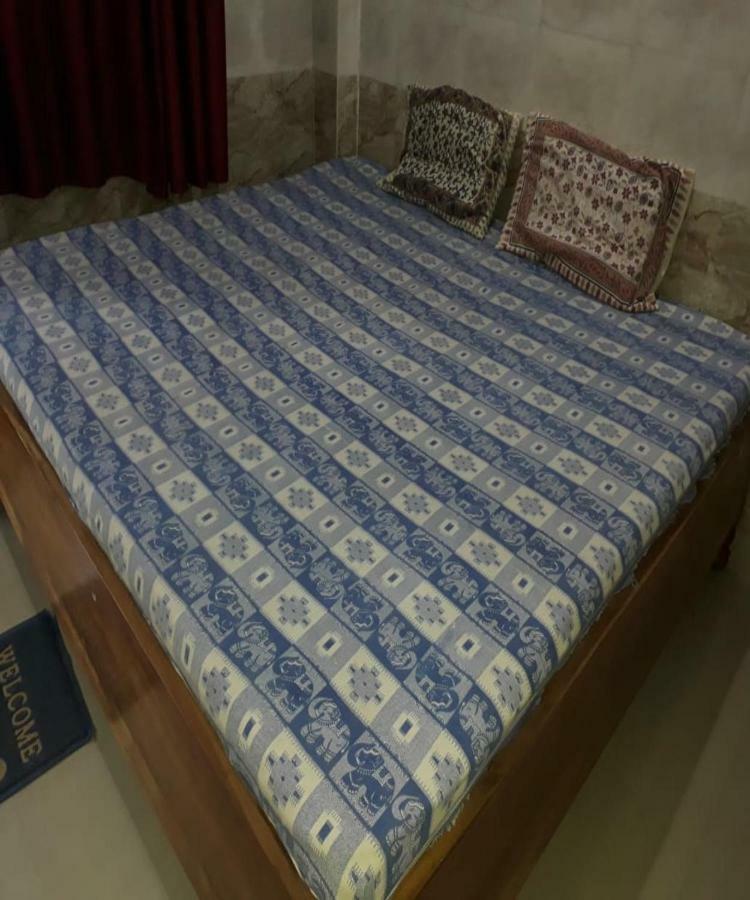 Goroomgo Pranab Sadan Puri Luaran gambar